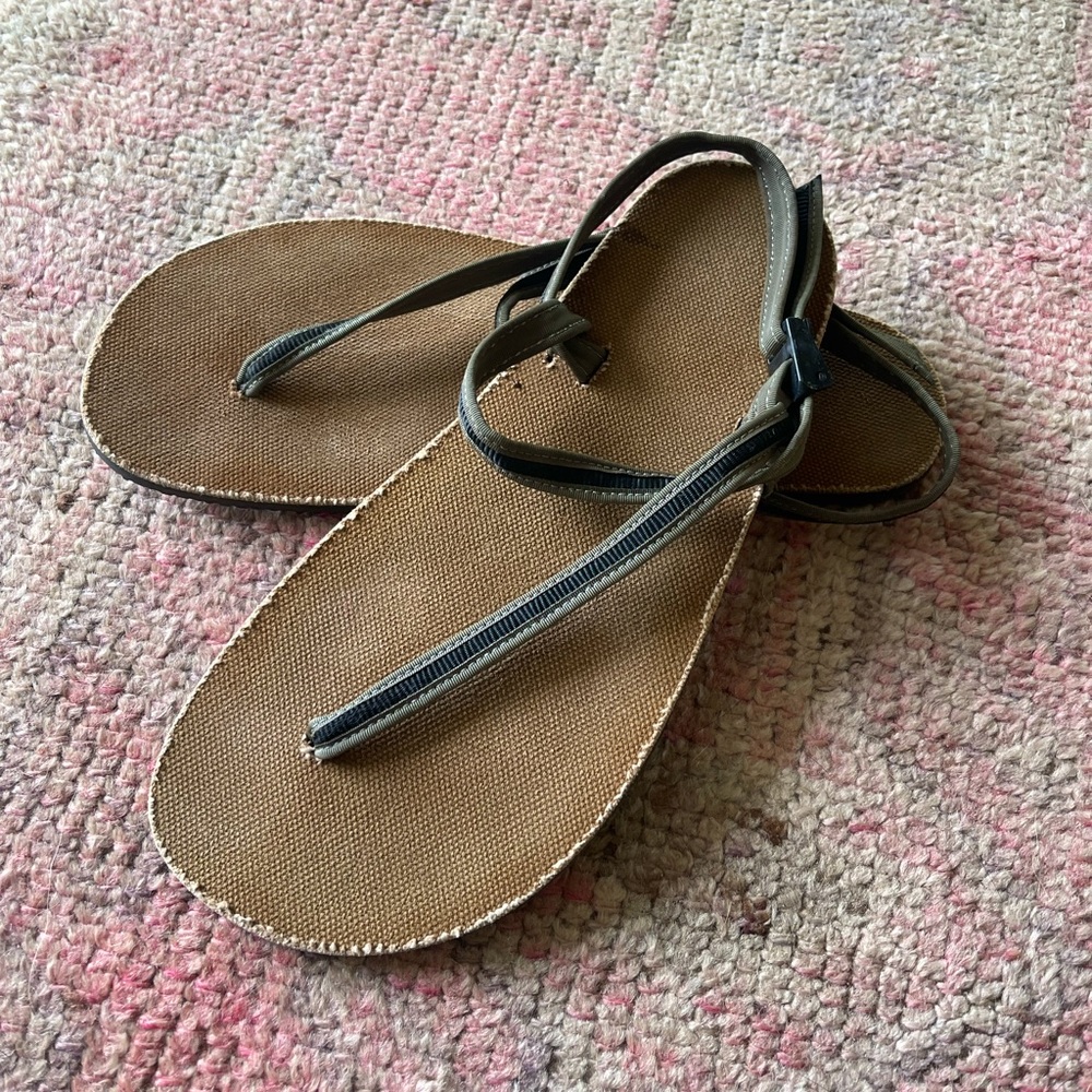 Earth Runners Sandals